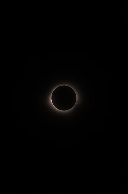 Éclipse totale de Soleil : récupère tes lunettes d'observation